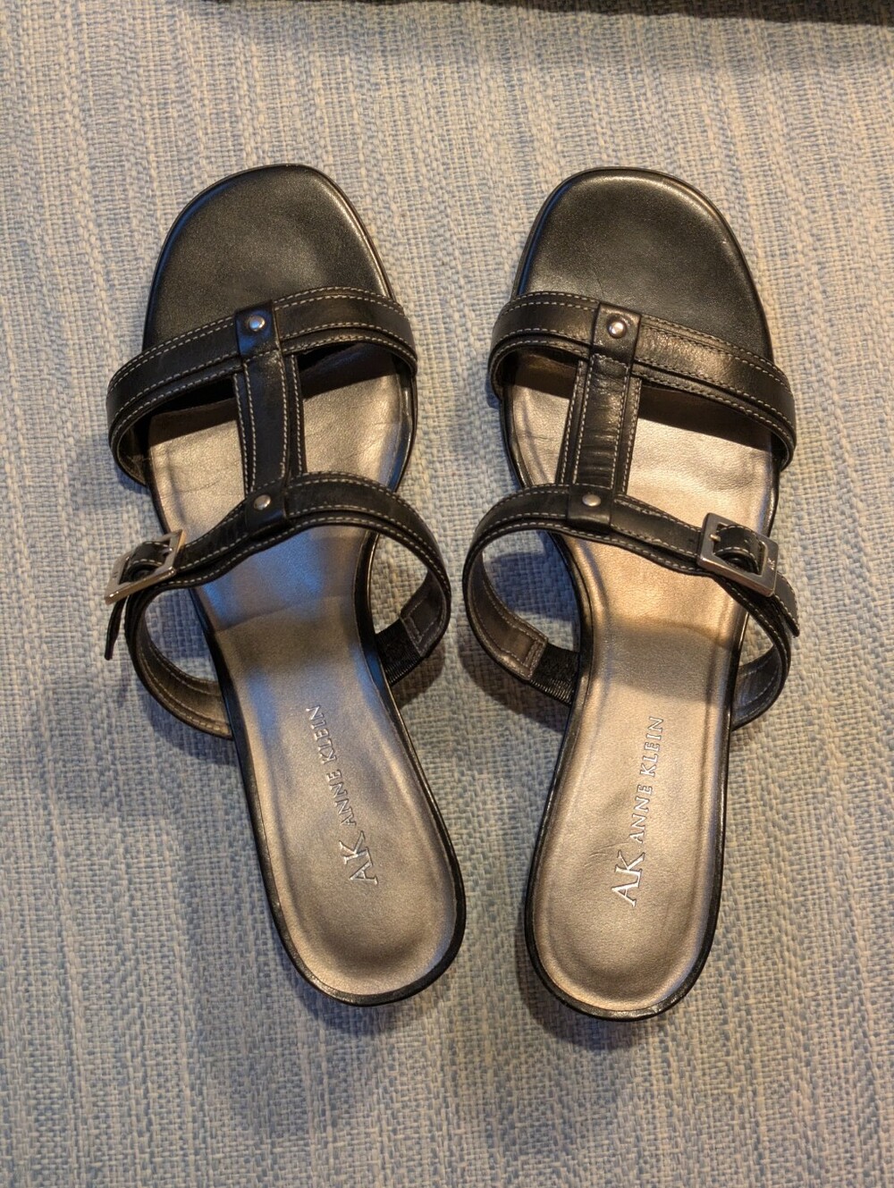 Anne Klein Black Leather T-Strap Slide Sandals - Size 8M